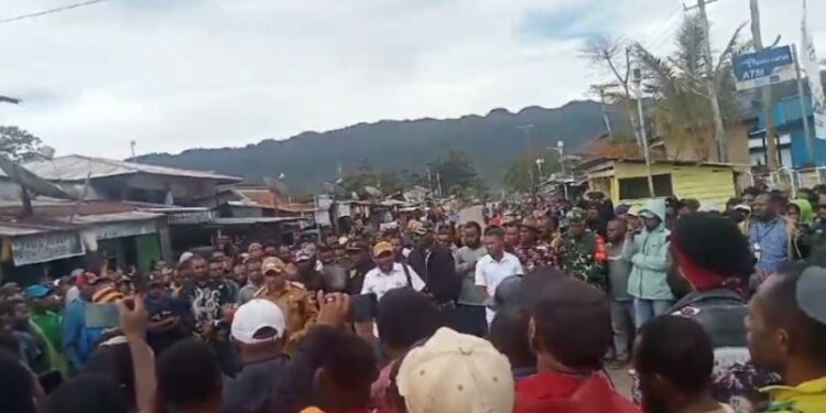 Bupati Spey Jangan Jadikan Momen Penerimaan CPNS Untuk Kepentingan Politik dengan Membohongi Masyarakat