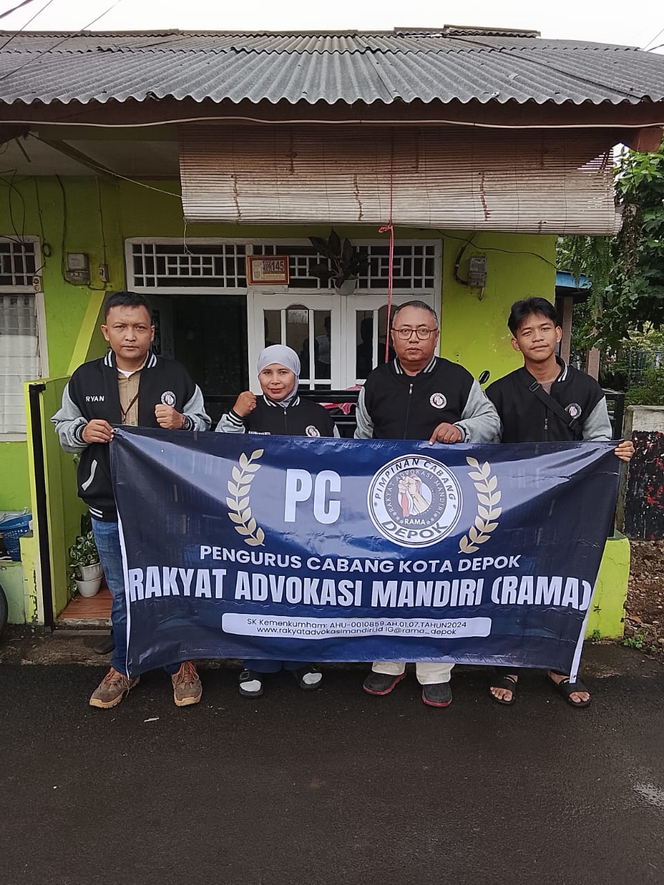 RAMA DEPOK Membagikan Daging Kurban Untuk wilayah Sekitar